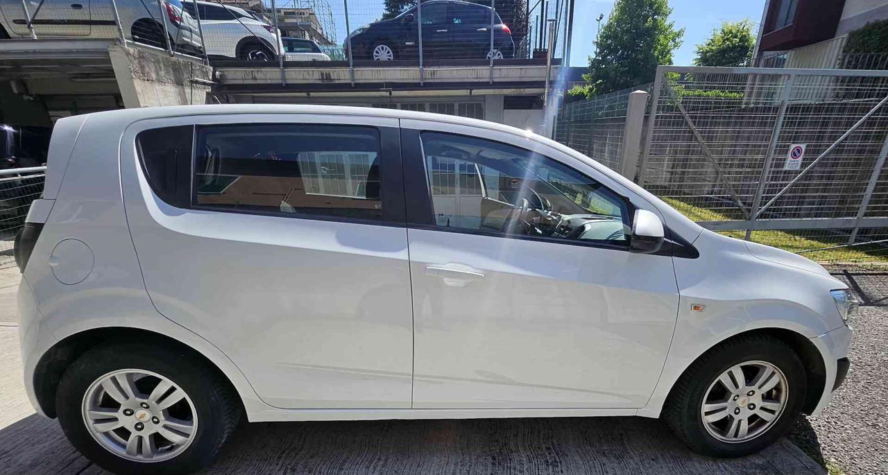 CHEVROLET Aveo 1.2 86CV 5 porte LTZ UNICO PROPRIETARIO - 8
