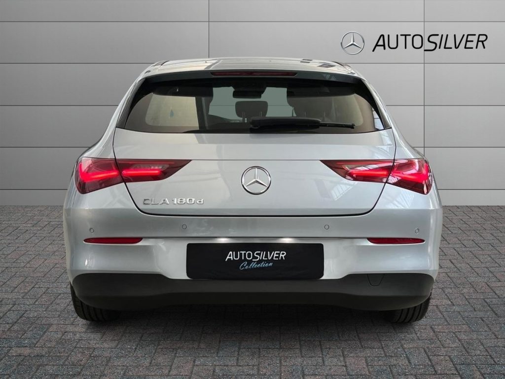 MERCEDES-BENZ CLA 180 d Automatic Shooting Brake Advanced - 4