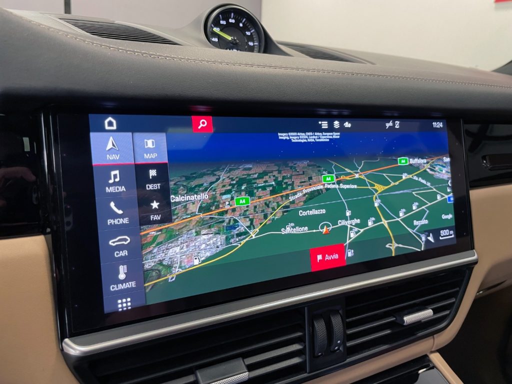 PORSCHE Cayenne COUPE 3.0 V6 E-HYBRID TIPTRONIC - 25