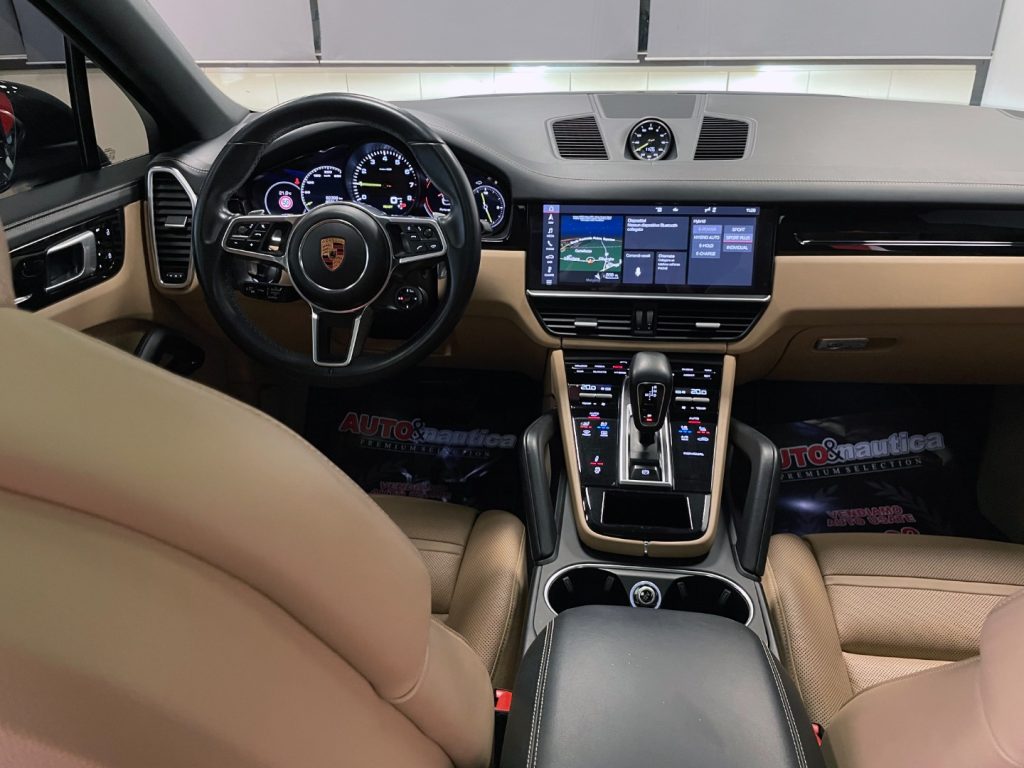 PORSCHE Cayenne COUPE 3.0 V6 E-HYBRID TIPTRONIC - 56