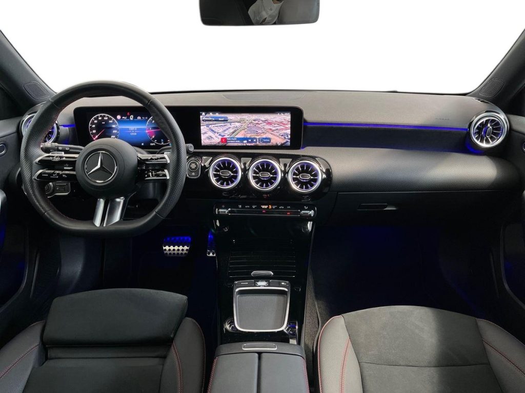 MERCEDES-BENZ A 180 d Automatic AMG Line Advanced Plus - 9