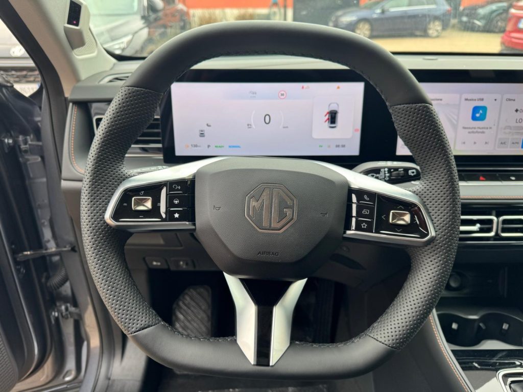MG HS 1.5 FULL HYBRID+ 224CV  LUXURY KM0 - 8
