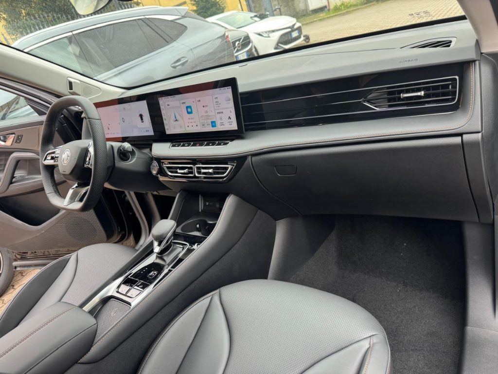 MG HS 1.5 FULL HYBRID+ 224CV  LUXURY KM0 - 13