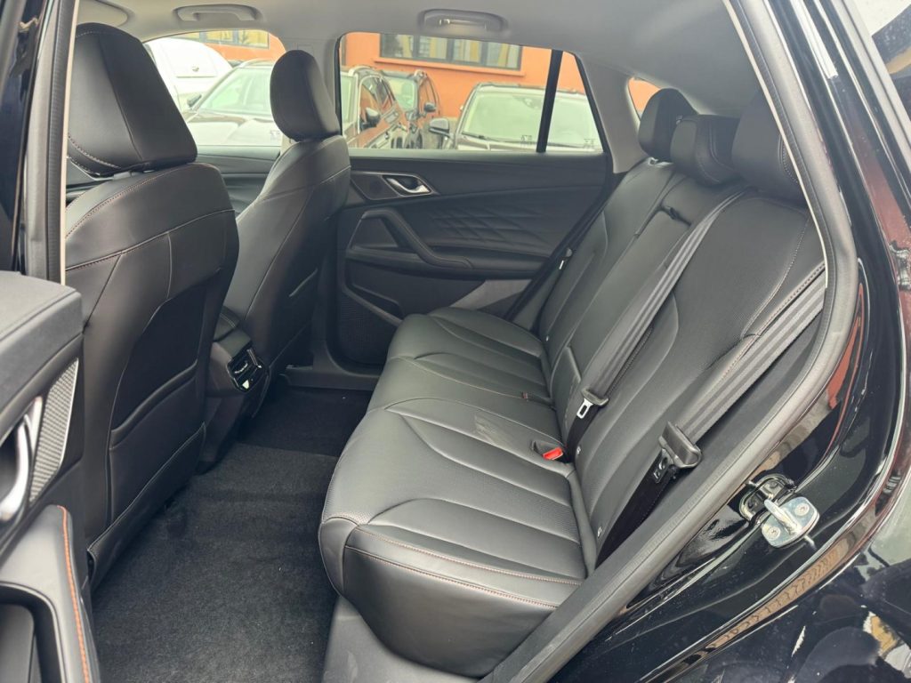 MG HS 1.5 FULL HYBRID+ 224CV  LUXURY KM0 - 18