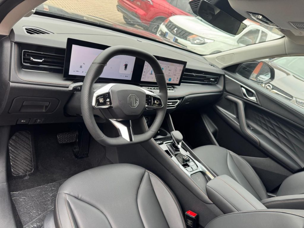 MG HS 1.5 FULL HYBRID+ 224CV  LUXURY KM0 - 12