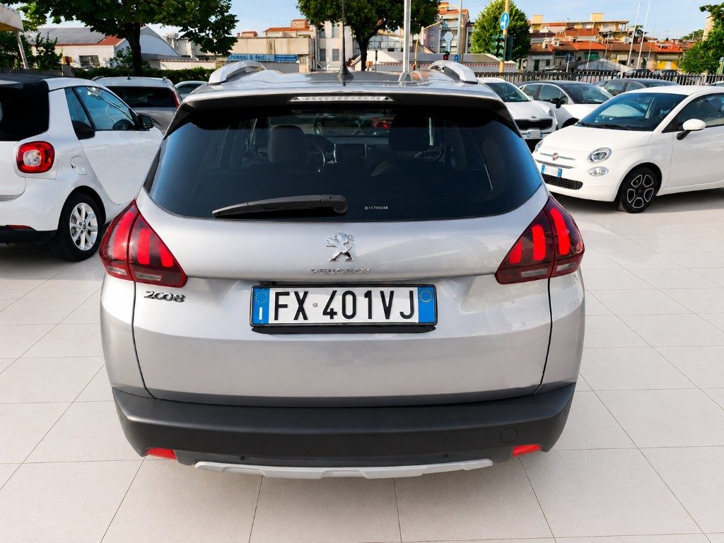 PEUGEOT 2008 BlueHDi 100 Cv Pelle Clima Aut. Navi Neo Patentati - 5