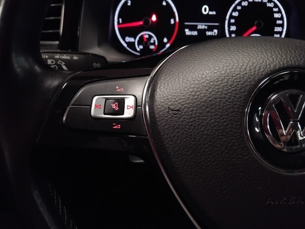 VOLKSWAGEN Polo 1.6 TDI Comfortline 16 VIDEO - 19