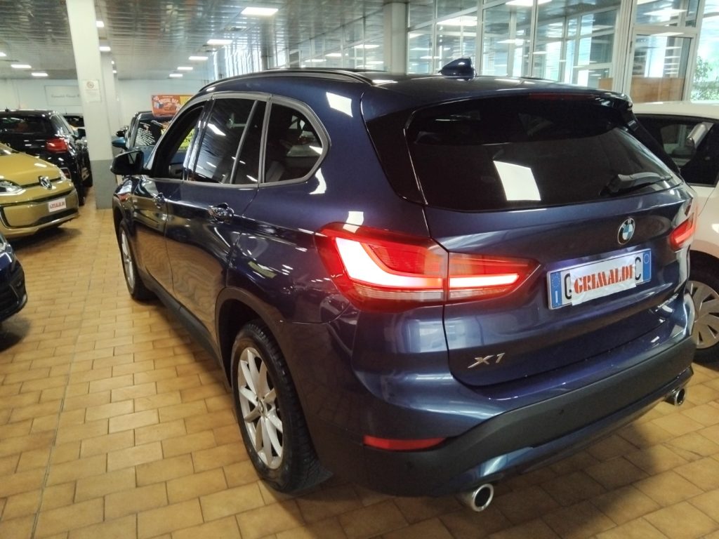 BMW X1 xDrive 2.0 d Advantage steptronic - 4
