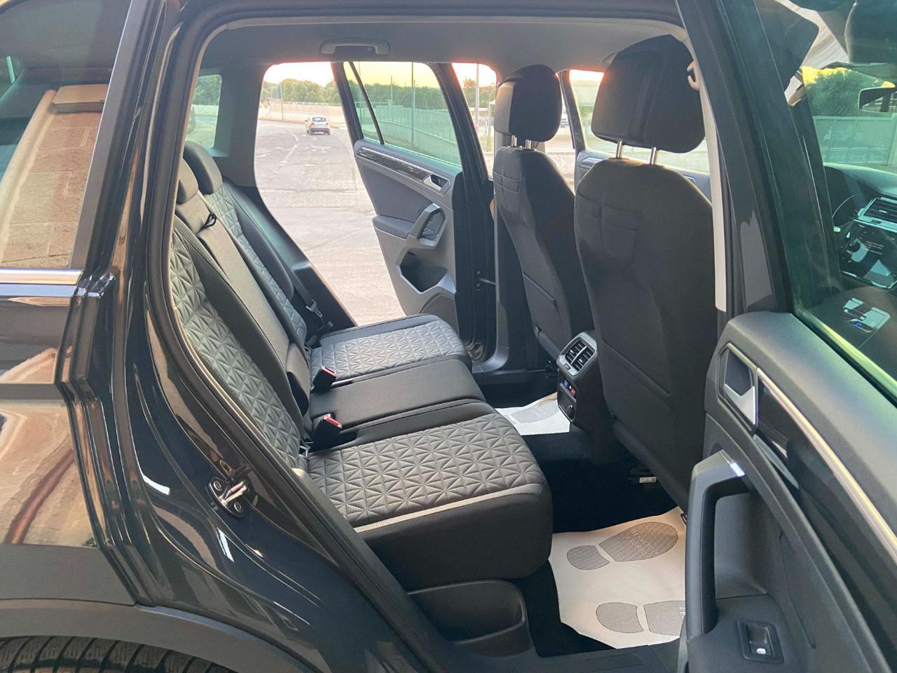VOLKSWAGEN Tiguan 2.0 TDI 150 CV SCR DSG Life - 10
