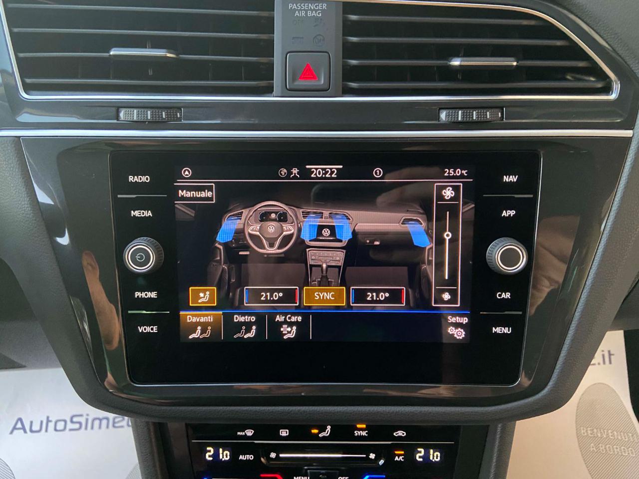 VOLKSWAGEN Tiguan 2.0 TDI 150 CV SCR DSG Life - 27