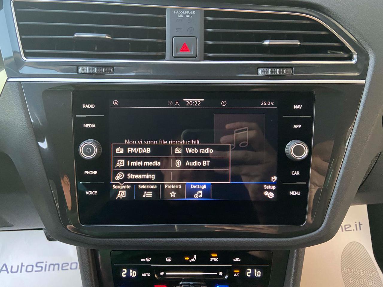 VOLKSWAGEN Tiguan 2.0 TDI 150 CV SCR DSG Life - 29