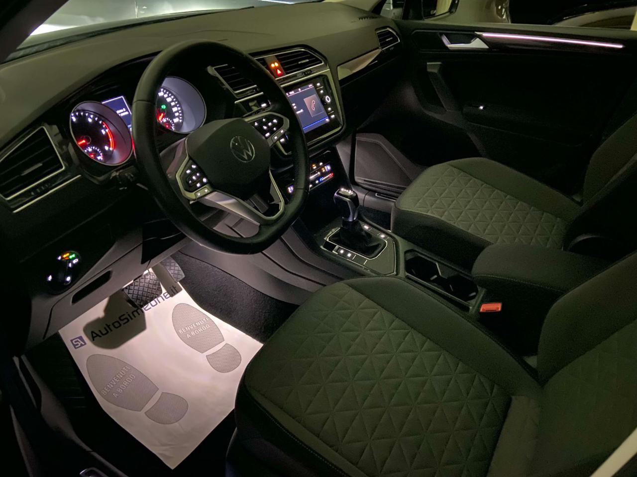VOLKSWAGEN Tiguan 2.0 TDI 150 CV SCR DSG Life - 15