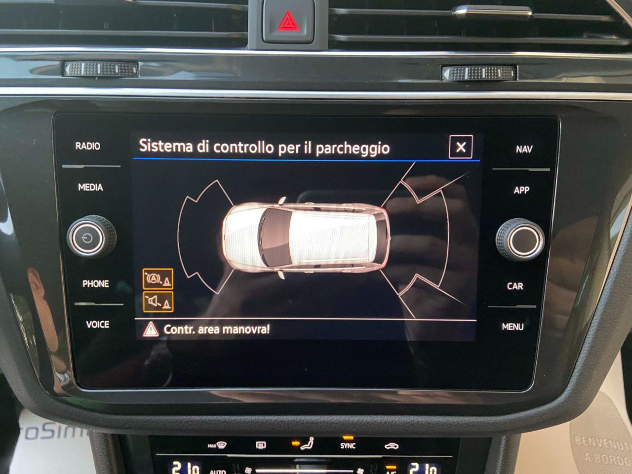 VOLKSWAGEN Tiguan 2.0 TDI 150 CV SCR DSG Life - 28