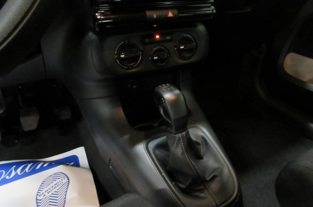 CITROEN C3 1.2 PureTech 83 S&S Feel - 12