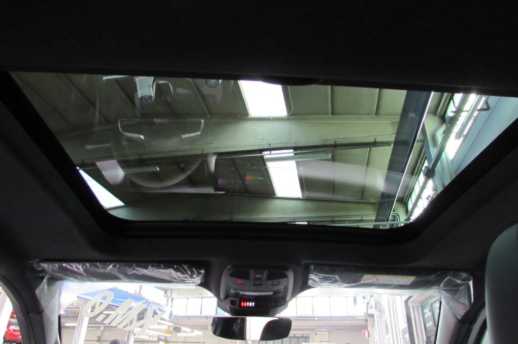 JEEP Avenger 1.2 Turbo 110 CV MHEV Summit KMZERO TETTO APRIBILE - 17