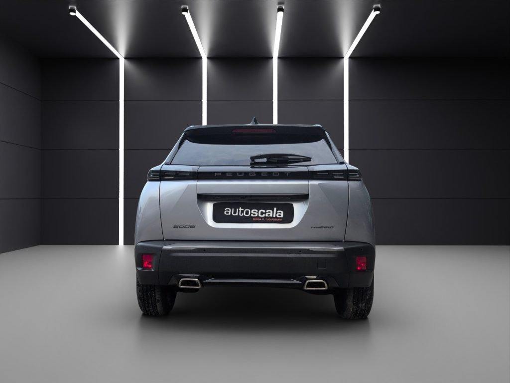 PEUGEOT 2008 Hybrid 136 e-DCS6 GT - 4