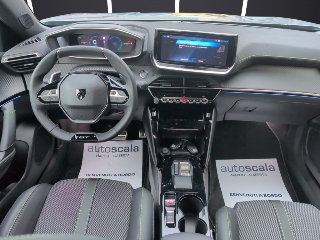 PEUGEOT 2008 Hybrid 136 e-DCS6 GT - 16