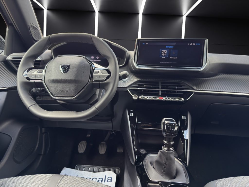 PEUGEOT 2008 PureTech 100 S&S Allure - 13