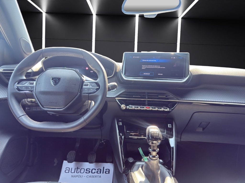 PEUGEOT 2008 PureTech 100 S&S Allure - 14