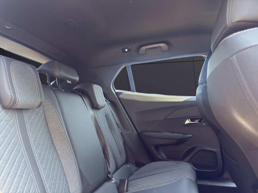 PEUGEOT 2008 PureTech 100 S&S Allure - 19