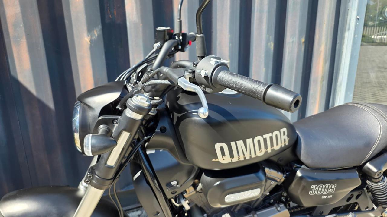 QJ MOTOR SRV 300 2024 - 9