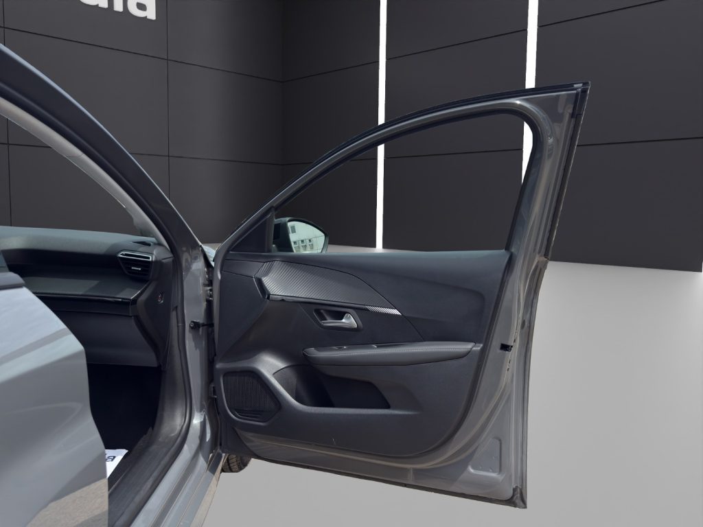 PEUGEOT 208 Hybrid 110 e-DCS6 Allure - 17