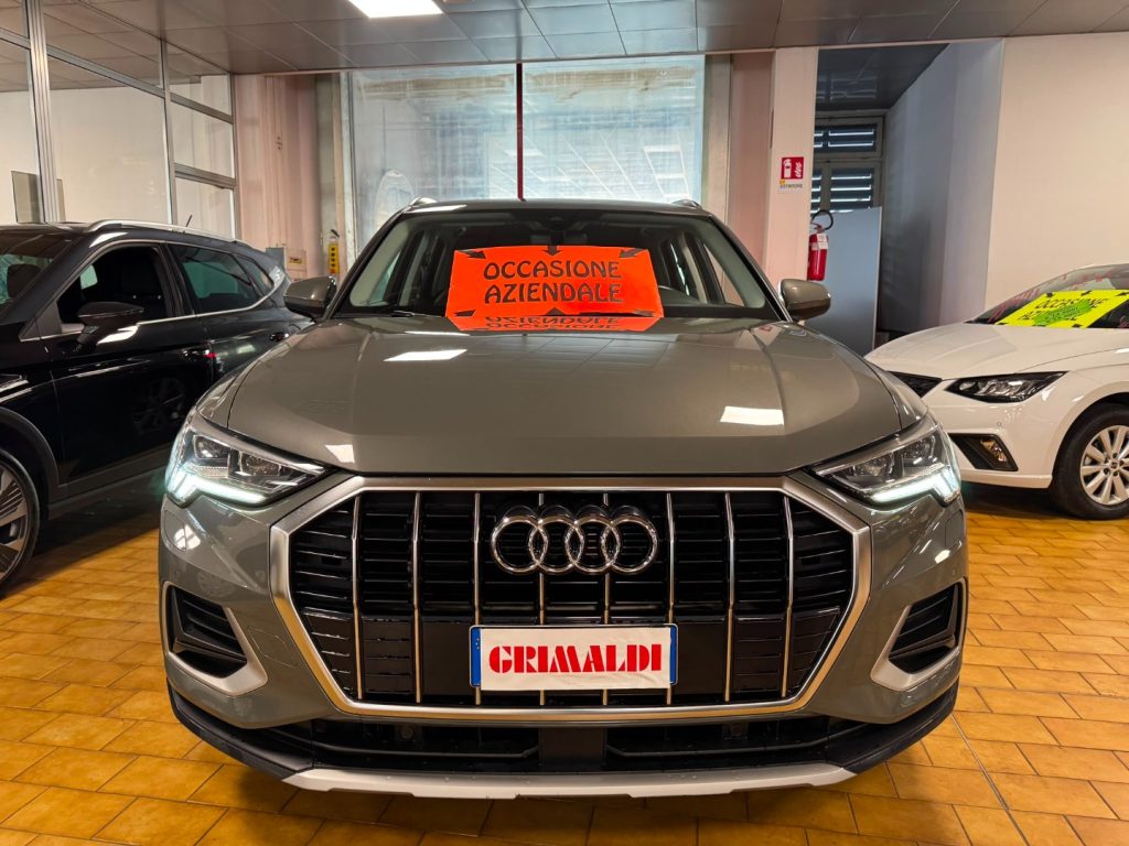 AUDI Q3 35 TDI S tronic Business Advanced MATRIX - 4