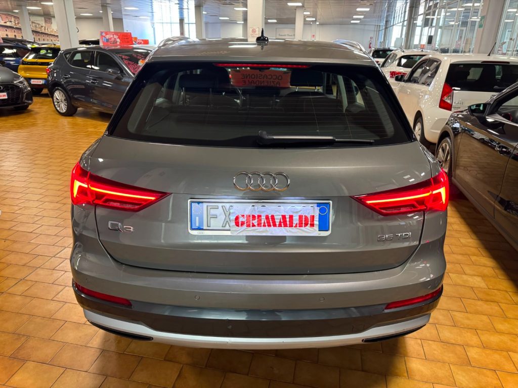 AUDI Q3 35 TDI S tronic Business Advanced MATRIX - 6