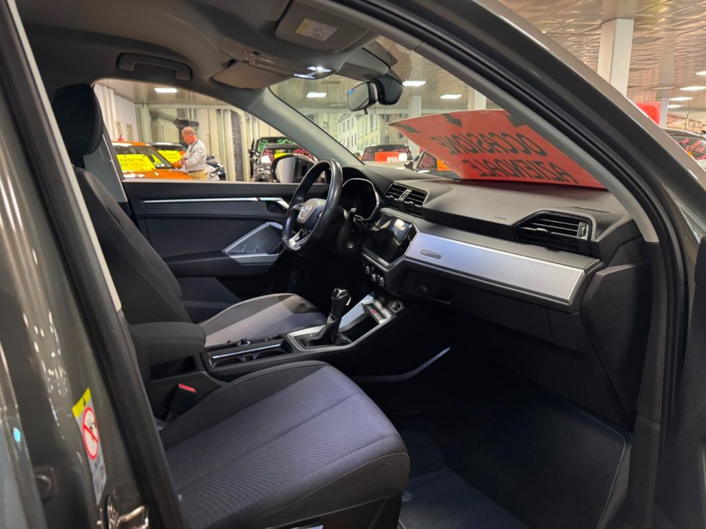 AUDI Q3 35 TDI S tronic Business Advanced MATRIX - 12