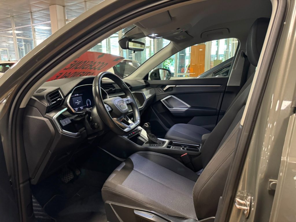AUDI Q3 35 TDI S tronic Business Advanced MATRIX - 14