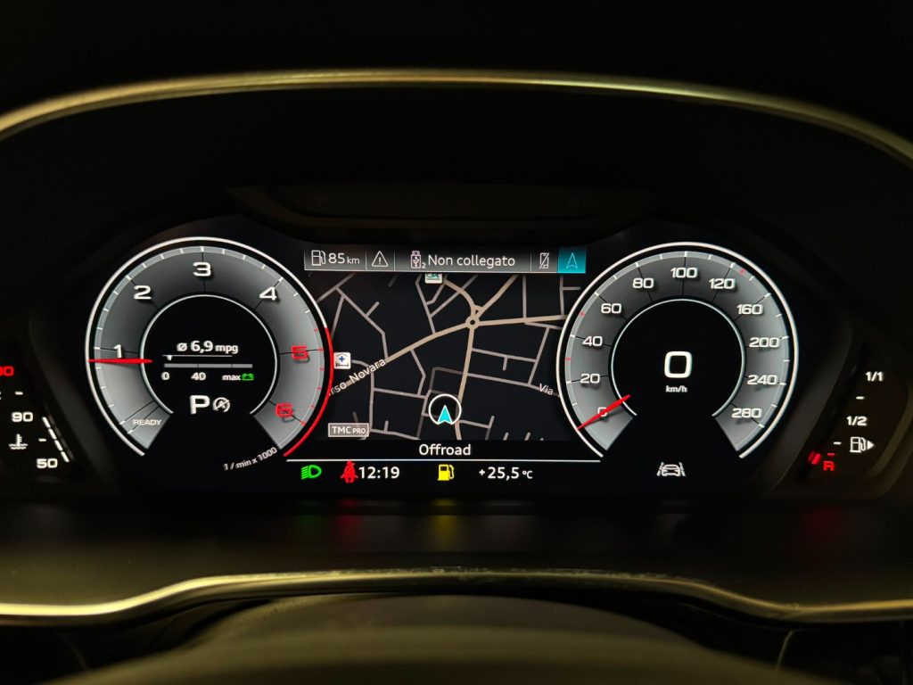 AUDI Q3 35 TDI S tronic Business Advanced MATRIX - 28