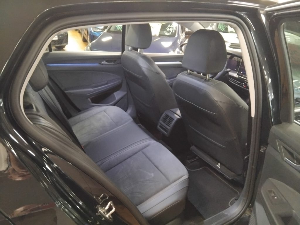 VOLKSWAGEN Golf 2.0 TDI 150 CV DSG SCR Style - 10