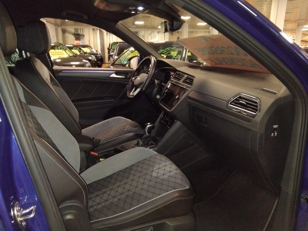 VOLKSWAGEN Tiguan 1.5 TSI 150 CV DSG ACT R-Line 20 - 12