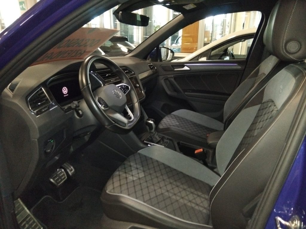 VOLKSWAGEN Tiguan 1.5 TSI 150 CV DSG ACT R-Line 20 - 14