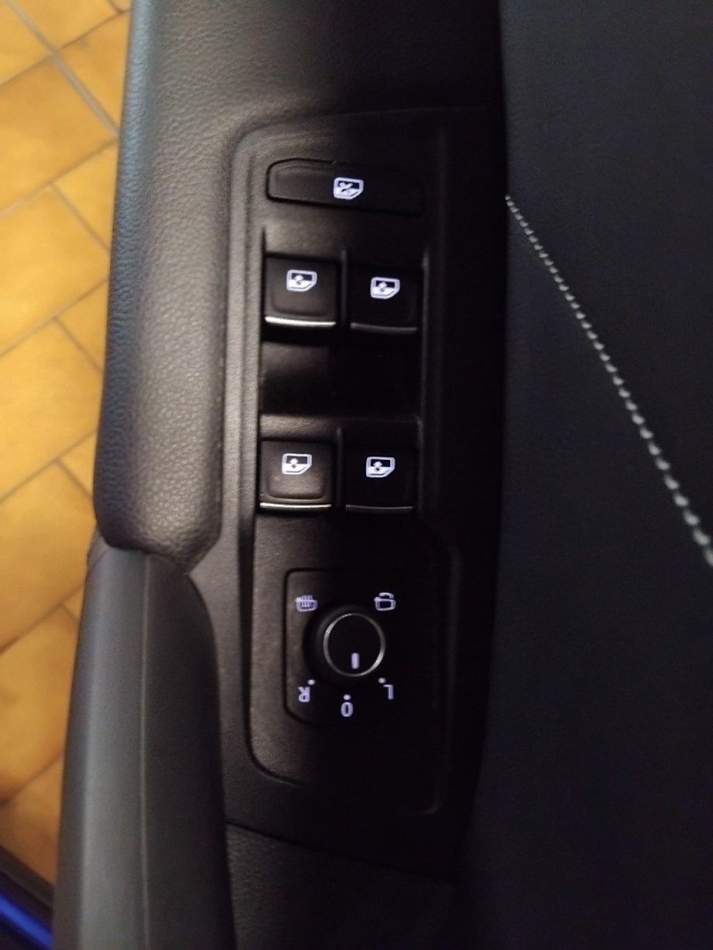 VOLKSWAGEN Tiguan 1.5 TSI 150 CV DSG ACT R-Line 20 - 16