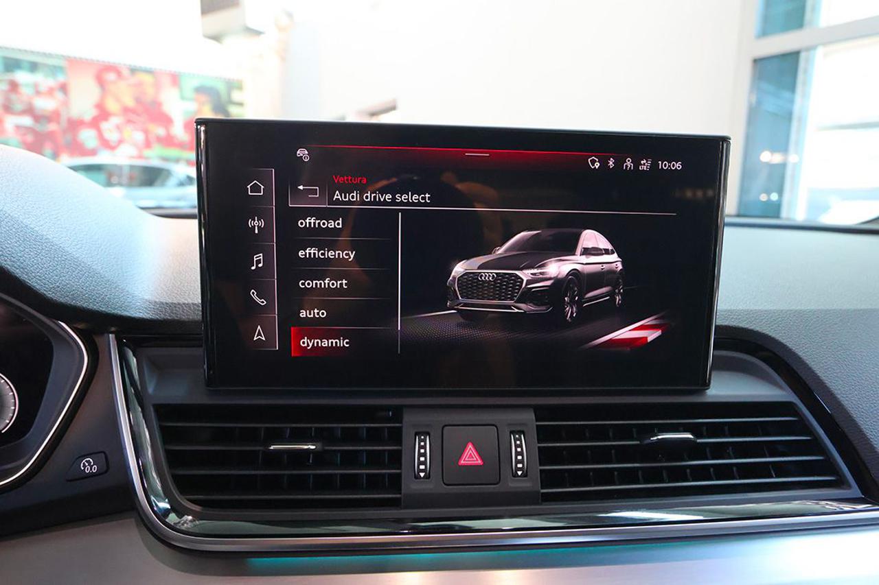 AUDI Q5 35 TDI Sportback S-Tronic S-Line Plus - 27