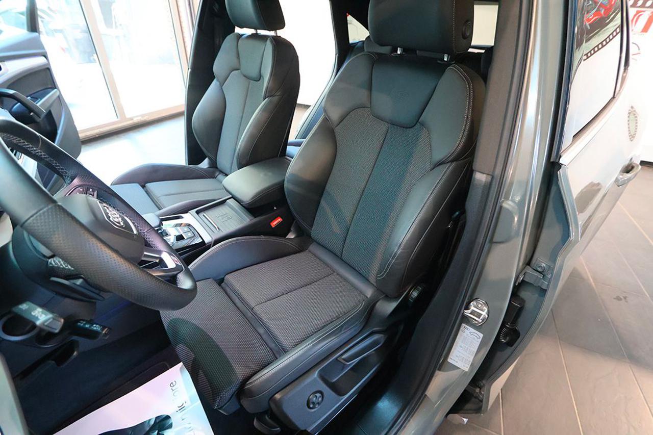 AUDI Q5 35 TDI Sportback S-Tronic S-Line Plus - 18