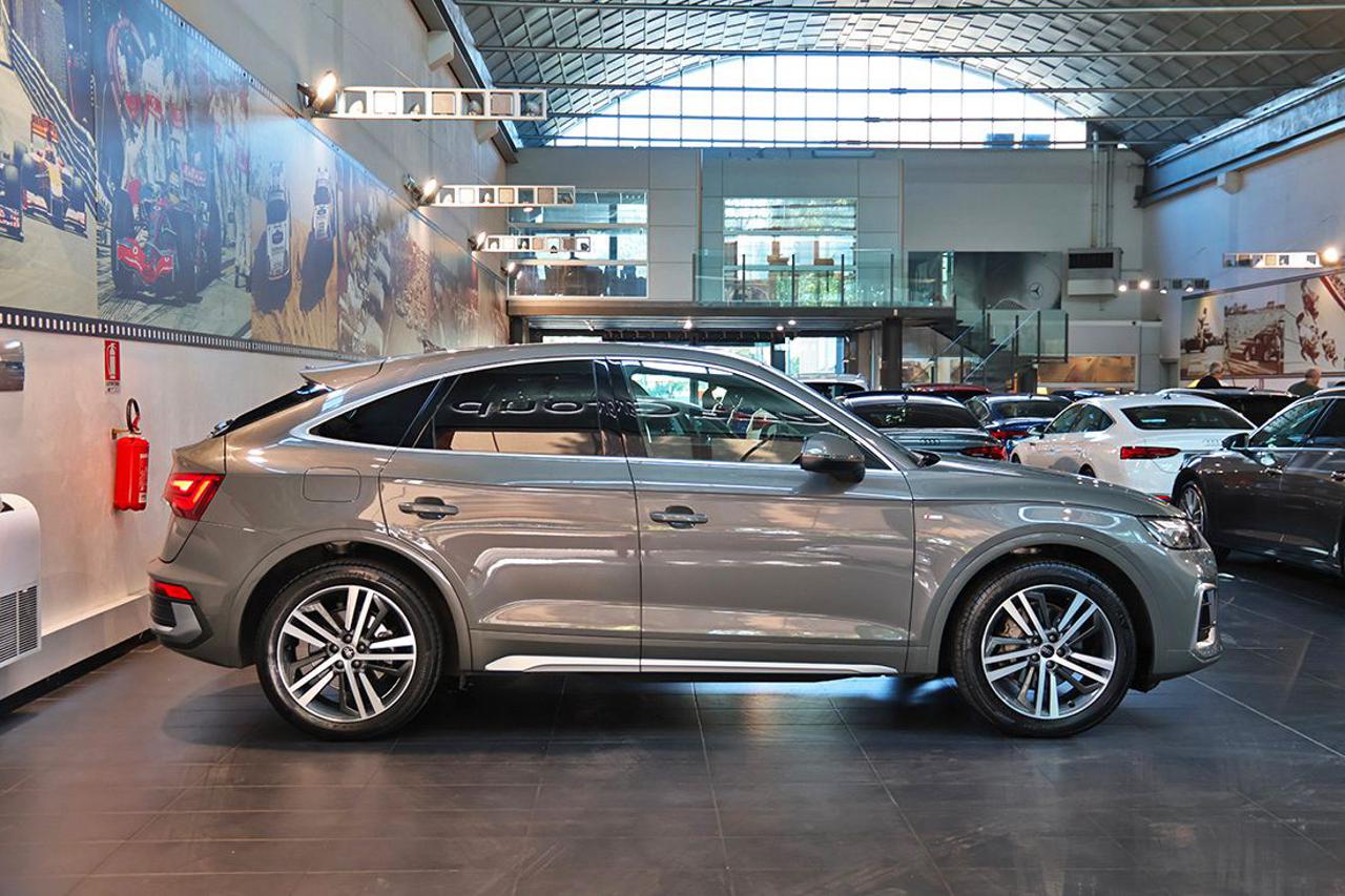 AUDI Q5 35 TDI Sportback S-Tronic S-Line Plus - 2