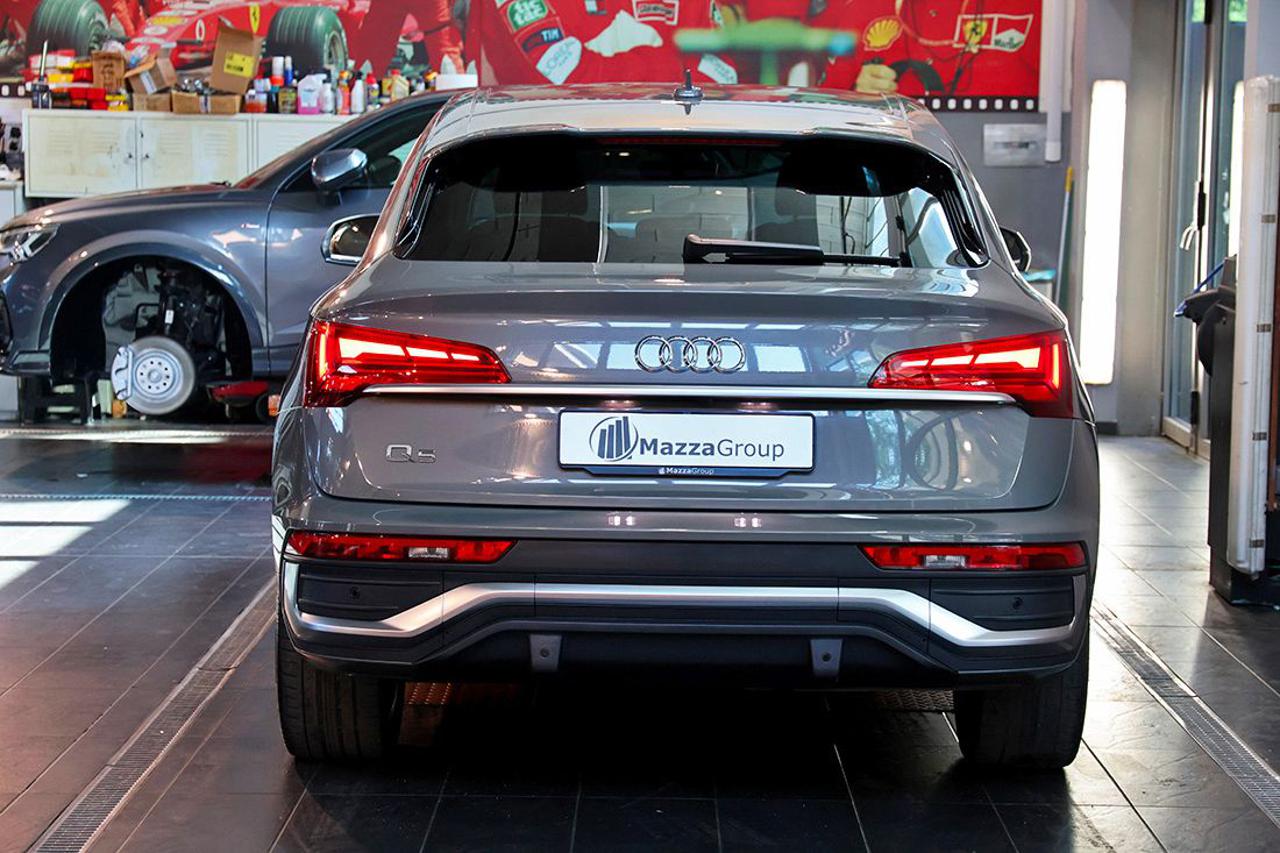 AUDI Q5 35 TDI Sportback S-Tronic S-Line Plus - 4