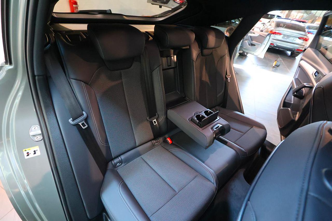 AUDI Q5 35 TDI Sportback S-Tronic S-Line Plus - 20