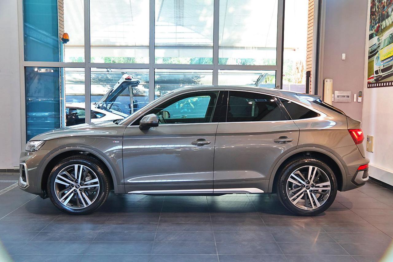 AUDI Q5 35 TDI Sportback S-Tronic S-Line Plus - 3