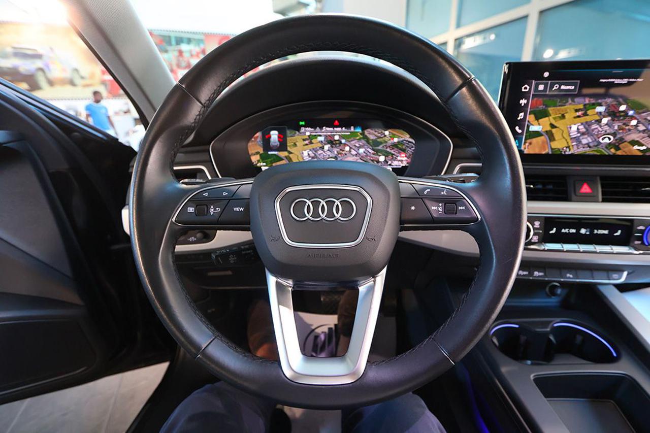 AUDI A4 35 TDI Avant S-Tronic Business Advanced - 21