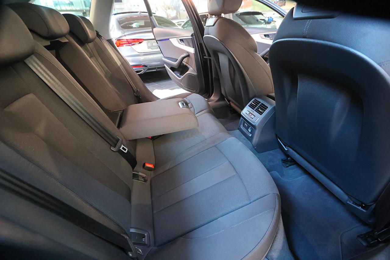 AUDI A4 35 TDI Avant S-Tronic Business Advanced - 19