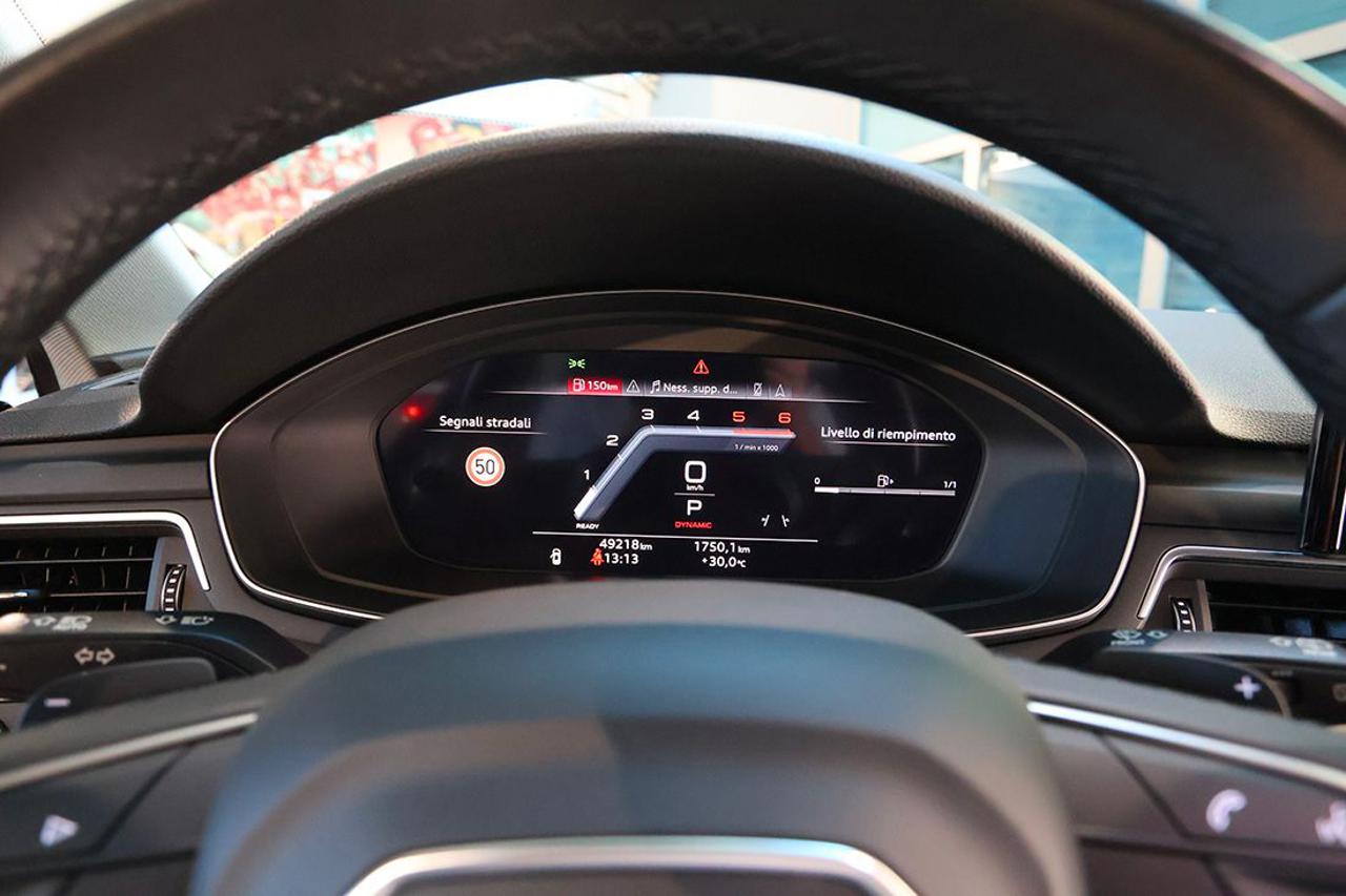 AUDI A4 35 TDI Avant S-Tronic Business Advanced - 33