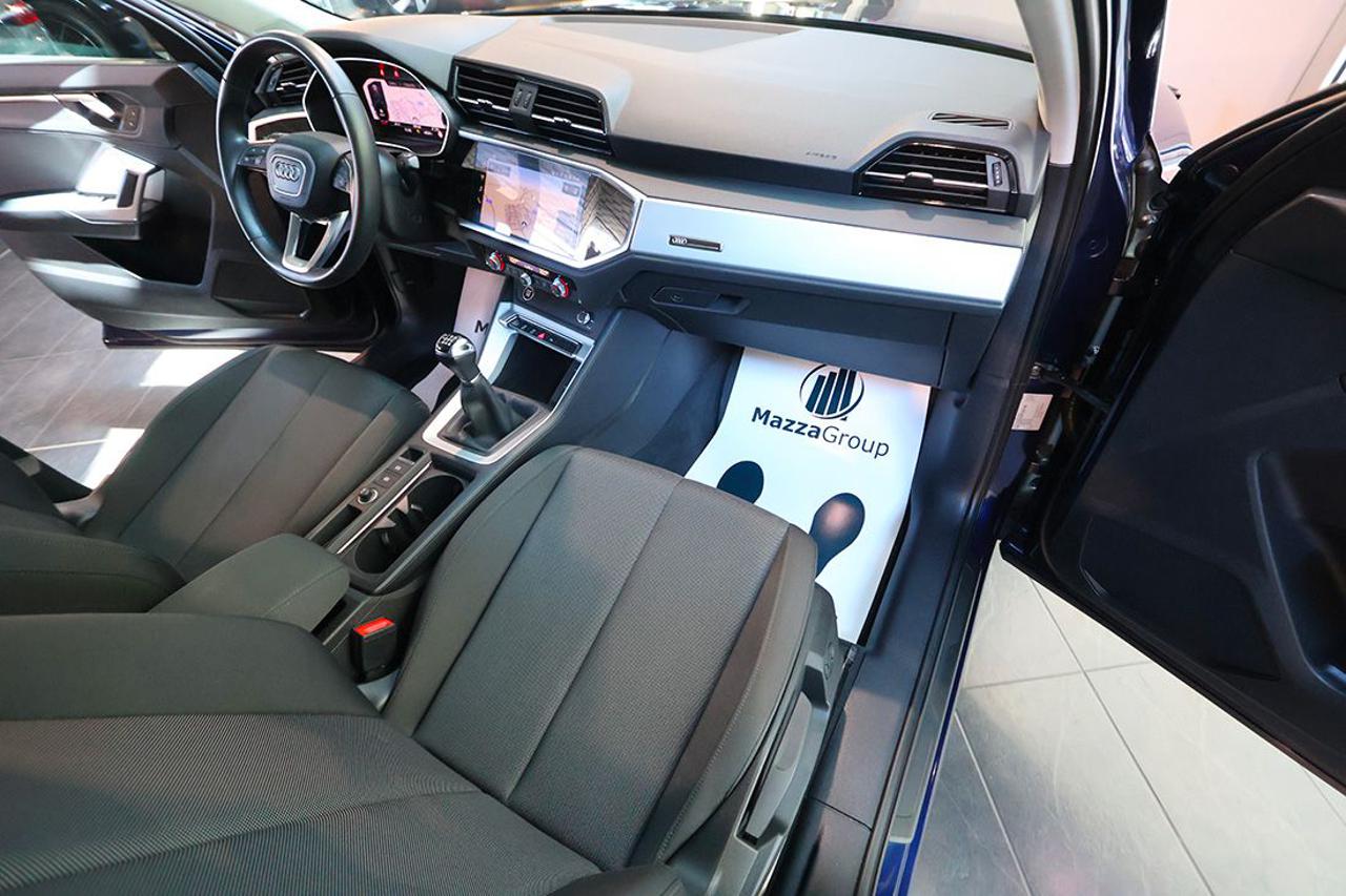 AUDI Q3 35 TFSI Sportback Business Plus - 16