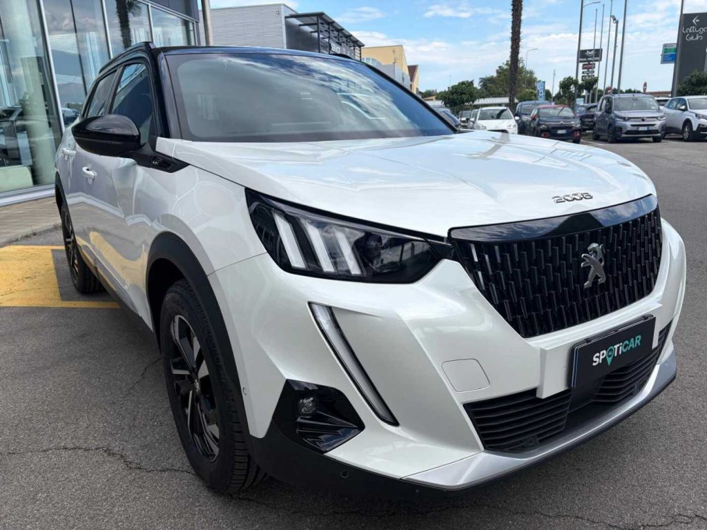 PEUGEOT 2008 BlueHDi 130 S&S EAT8 GT - 4