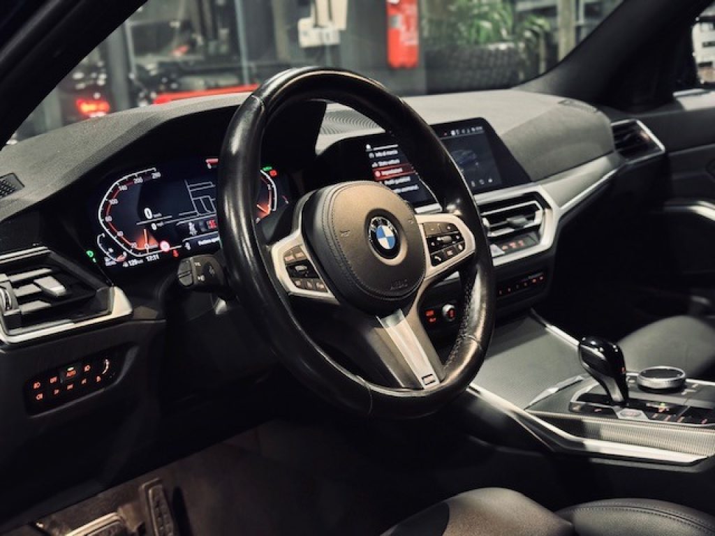 Clicca per ingrandire 330 - d 48V xDrive Touring Msport+Black Edition