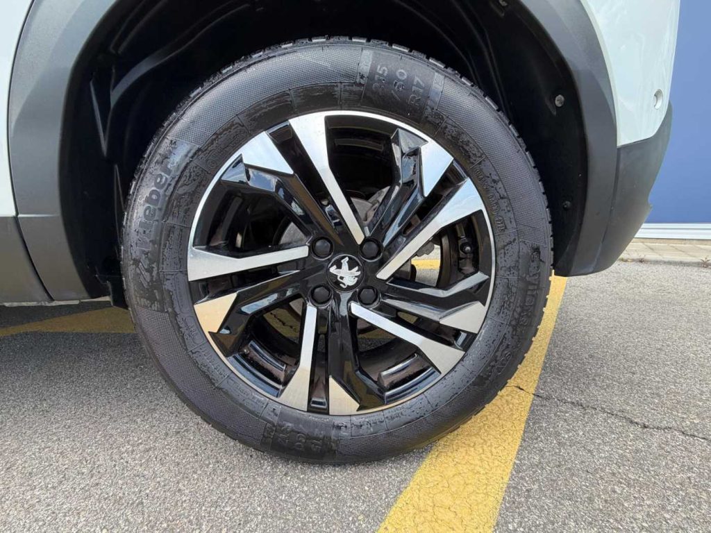 PEUGEOT 2008 BlueHDi 130 S&S EAT8 GT - 14