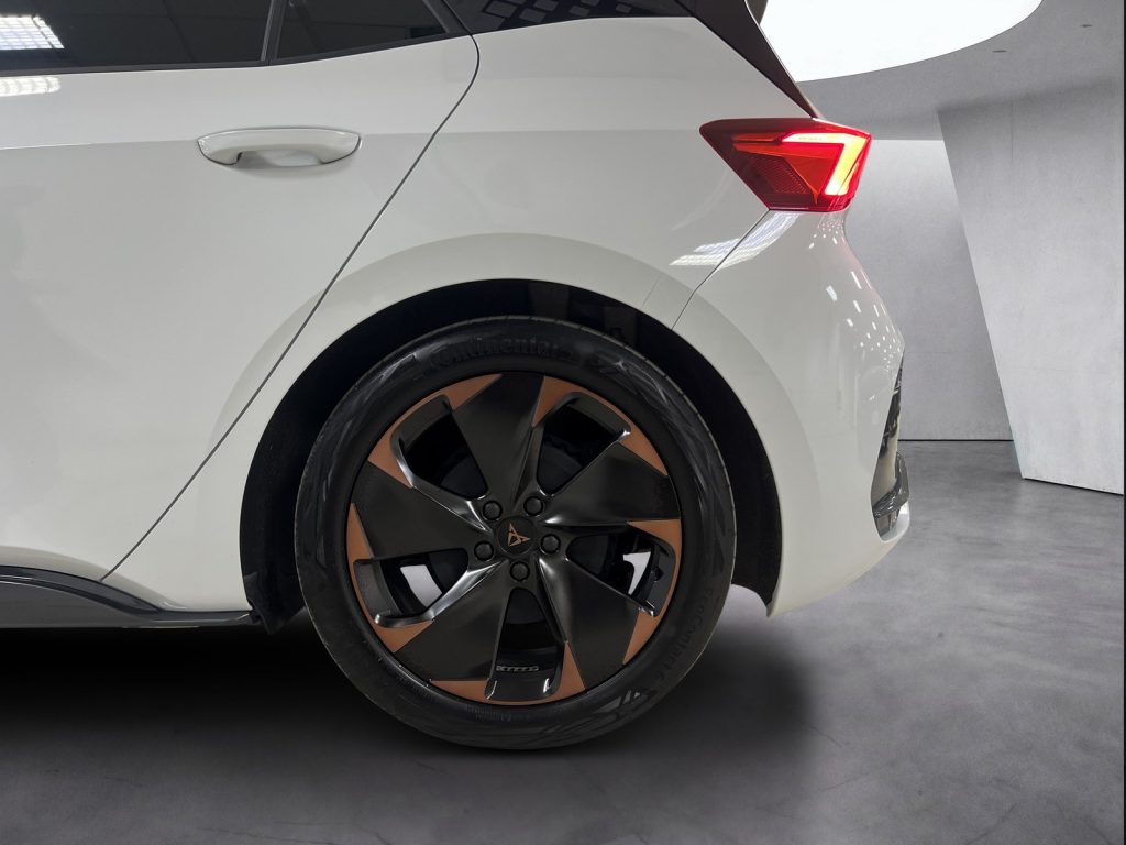 CUPRA Born 58kwh - 18