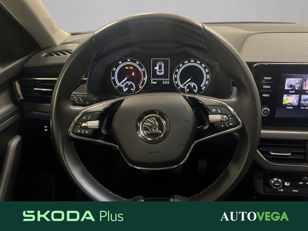 SKODA Kamiq 1.5 tsi black dots 150cv - 9